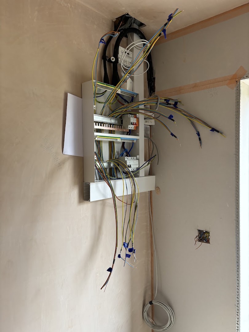 D Kerner Electrical Ltd — Photos 10