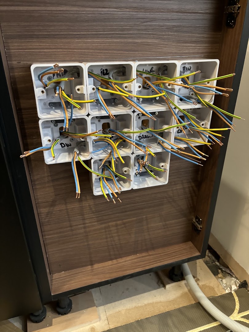 D Kerner Electrical Ltd — Photos 4
